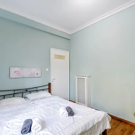 Cozy 2ba In Historic Center Apartment
